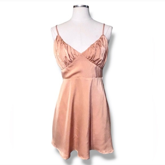 ENDLESS BLU Satin Ruched Mini Skater Dress in Apricot Orange Size Medium - Picture 2 of 11